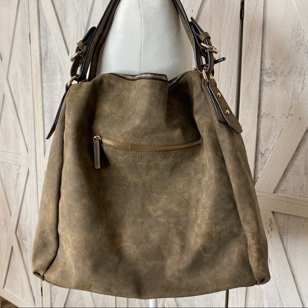 🌺Urban Expressions Snake skin Faux Leather Bag